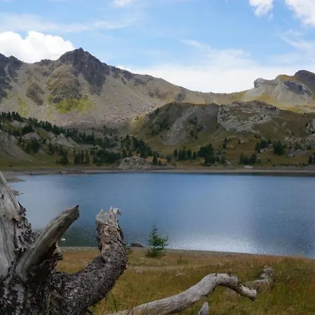 Dom wakacyjny Du Bout Du Monde La Feniere *